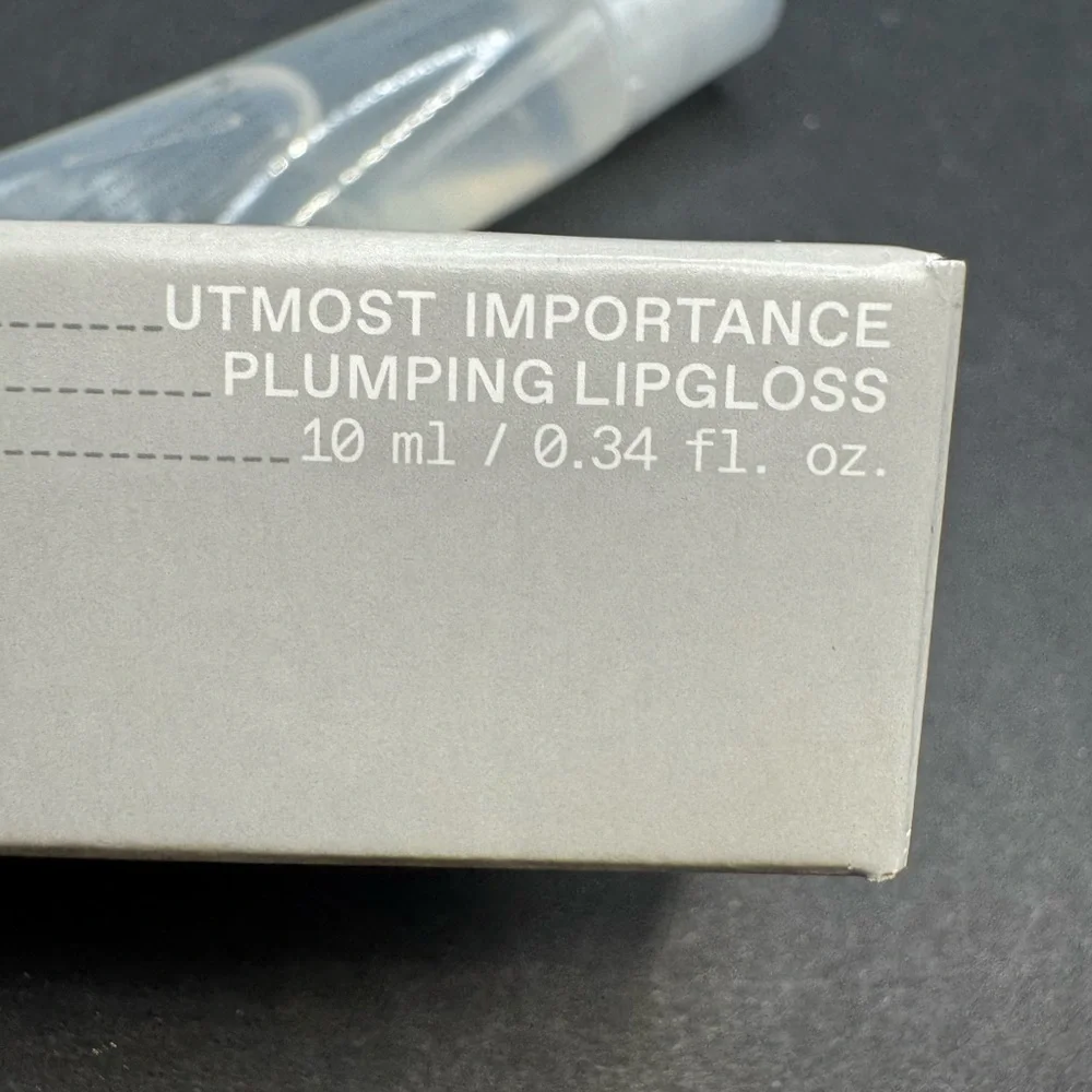 NWT r.e.m. beauty Clear Plumping Lip Gloss- In Box